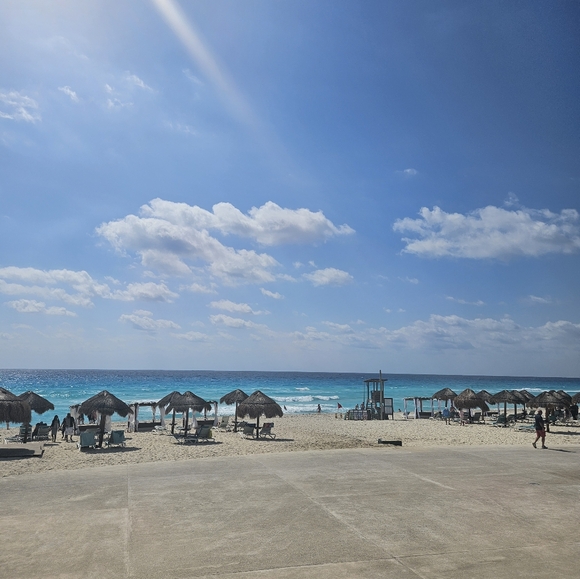 No Boundaries bikini colorful padded top 11-13 bottom XL pretty design’s… - Picture 2 of 10